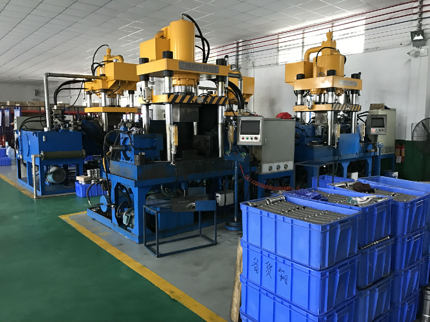广东乐竞官方网站_乐竞lejing(中国)管业品牌双卡压式管件生产车间2