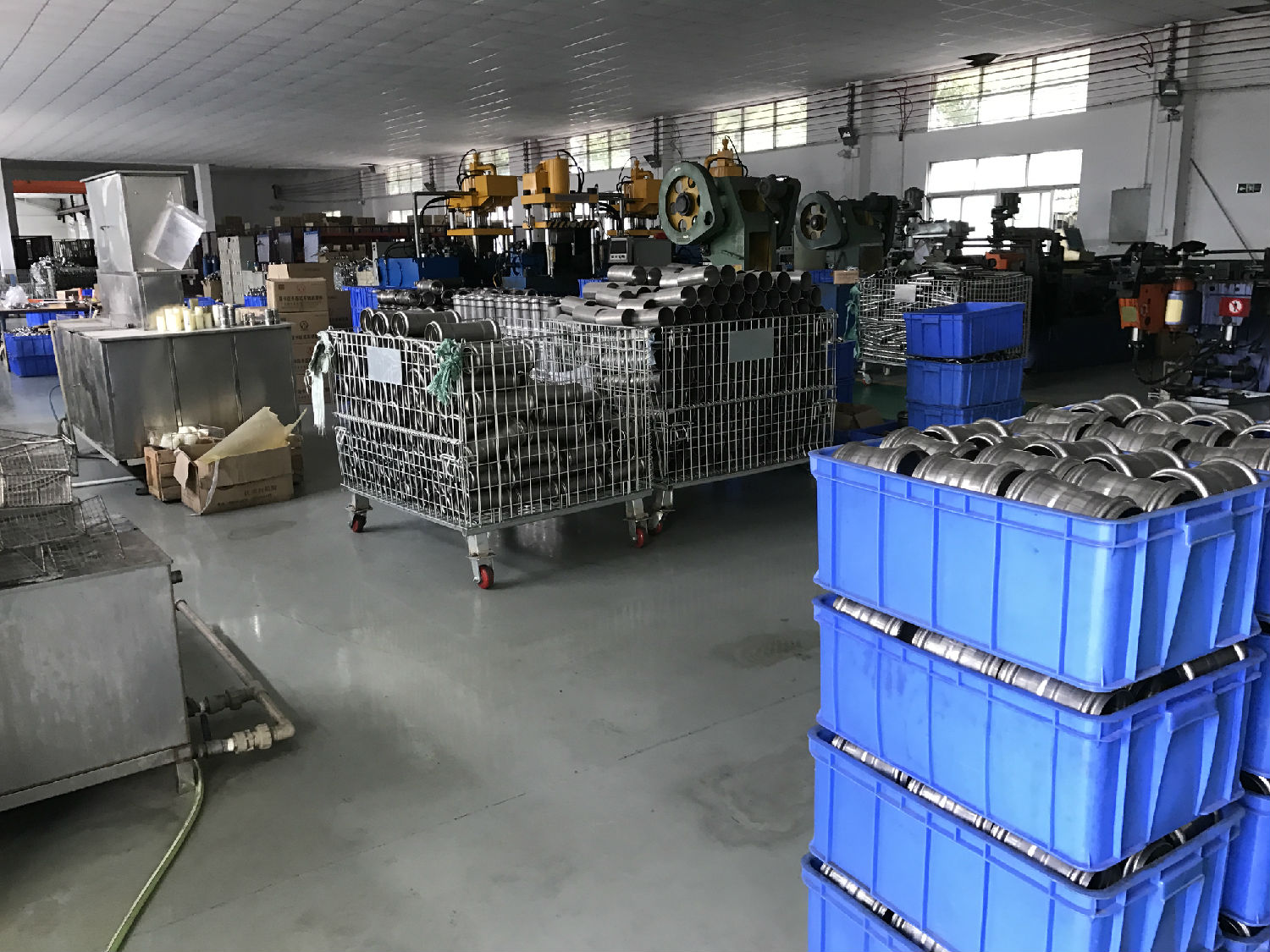 广东乐竞官方网站_乐竞lejing(中国)管业品牌双卡压式管件生产车间3