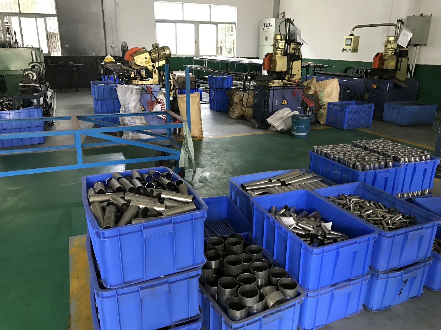 广东乐竞官方网站_乐竞lejing(中国)管业品牌双卡压式管件生产车间4