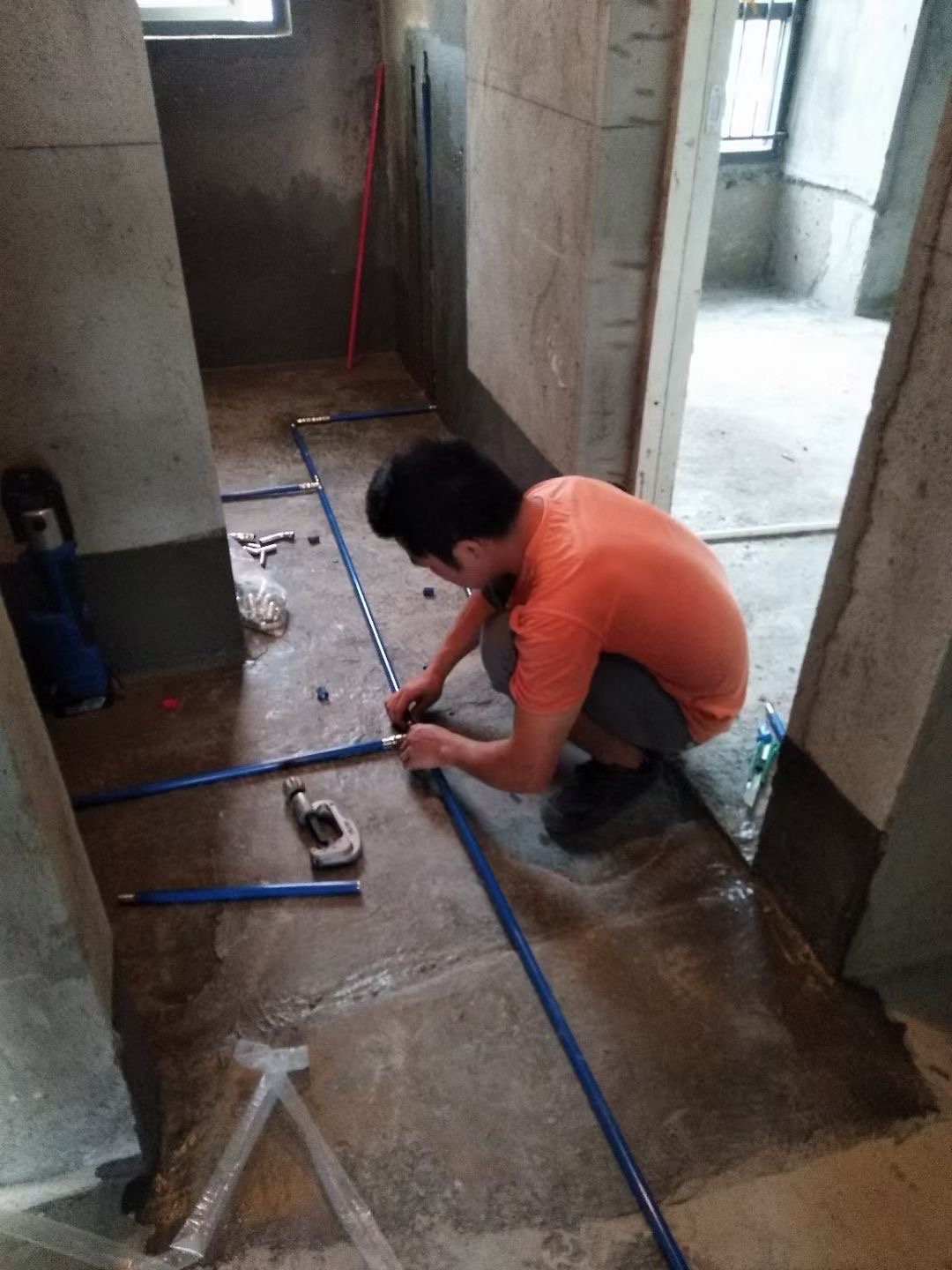 乐竞官方网站_乐竞lejing(中国)牌覆塑乐竞官方网站_乐竞lejing(中国)
饮用水管安装现场.jpg